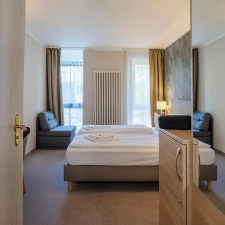 מלון Hotel Alter Markt 3*